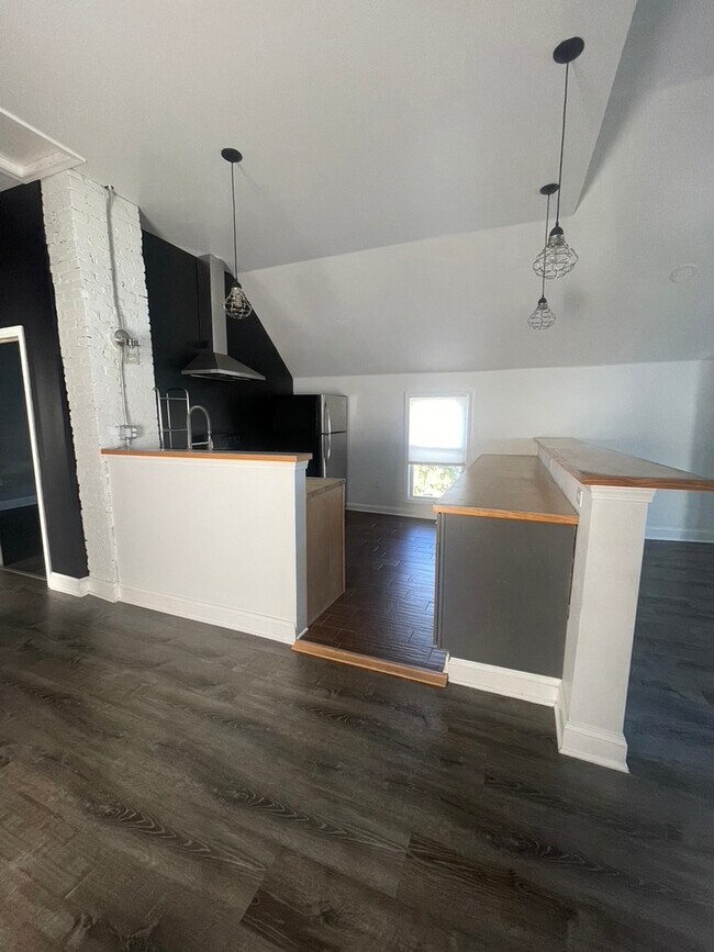 1354 W 65th St unit 2, Cleveland, OH 44102 - photo 6