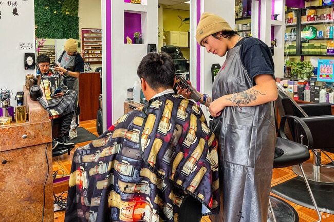 Come to Neuva Imagen Unisex to get  your fade on in Irvington, NJ.