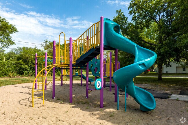 Bedford Place Park has playground equipment for kids.