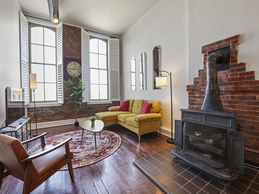 66 S Front St unit 21, Memphis, TN 38103 - photo 1