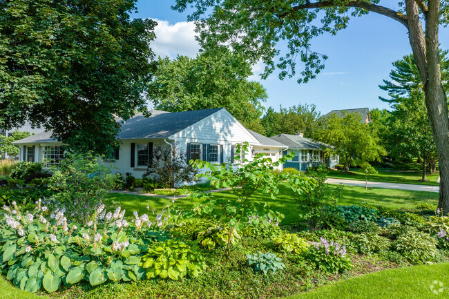 Well manicured lawns, gardens and flower beds can be found throughout  East Naperville.