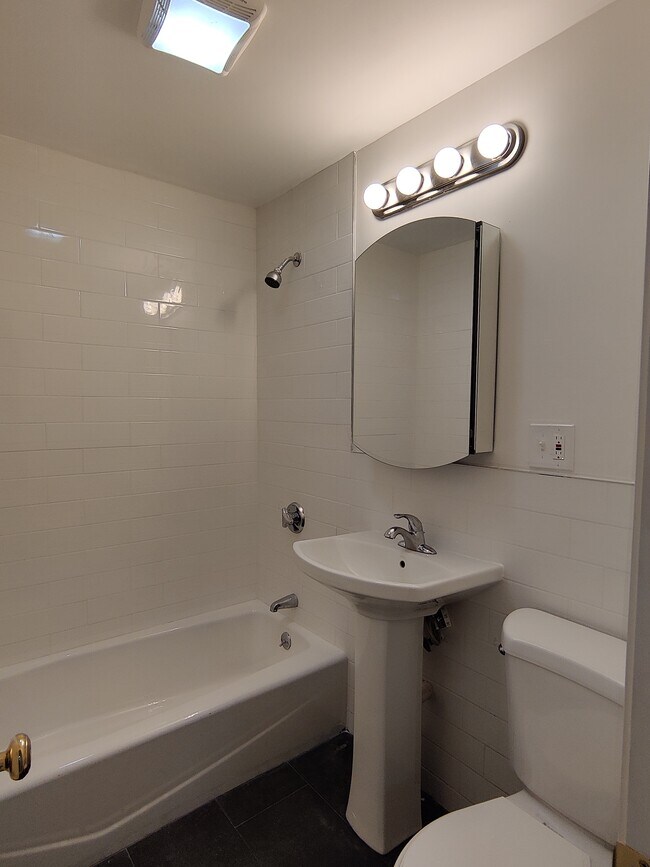 27 Egremont Rd unit 1, Brighton, MA 02135 - photo 4