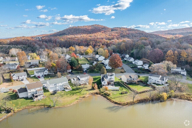 Skyland Estates features secluded homes by lakes with panoramic mountain scenery.