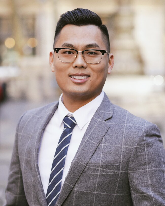 Agent Photo
