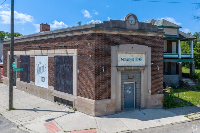 Popular EDM nightclub Marble Bar in Northwest Goldberg.