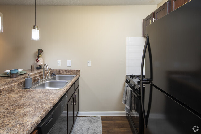 1 bed, 1 bath, 750 sq ft