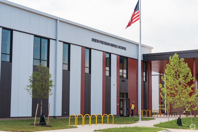 Drew Freeman Middle School in Suitland has a C- rating on Niche and a 19-to-1 student-teacher ratio.