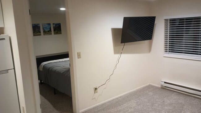 190 S Gulling St unit 8, Portola, CA 96122 - photo 6