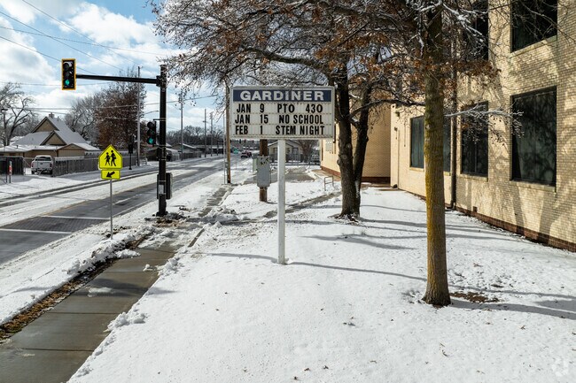 Gardiner Elementary School has a sign near the main road.