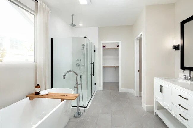 8061 Iron Crk Dr unit 37316506, Friant, CA 93626 - photo 5