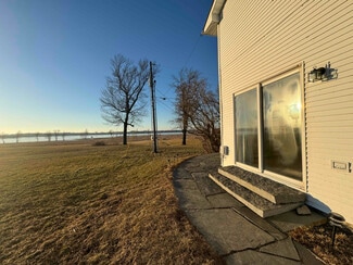 7661 Us-2 Unit 2, North Hero, VT 05474