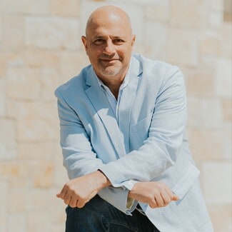Robert Kenneally