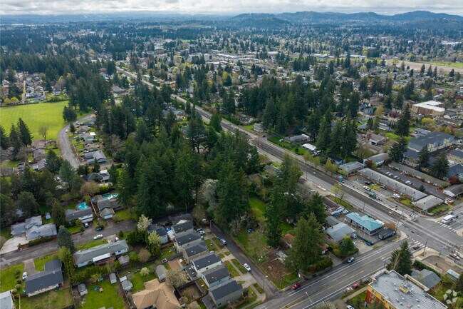 Looking down on E Burnside in Glenfair.