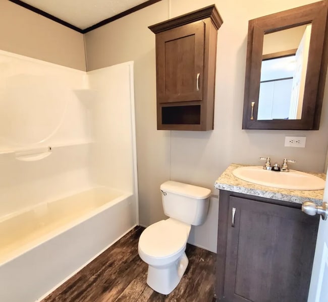 9884 Northwinds Dr, Fair Haven, MI 48023 - photo 5