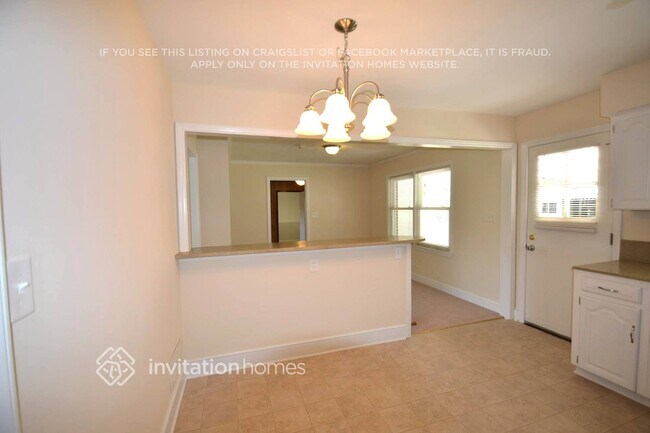 106 Fielding Rd, Charlotte, NC 28214 - photo 5