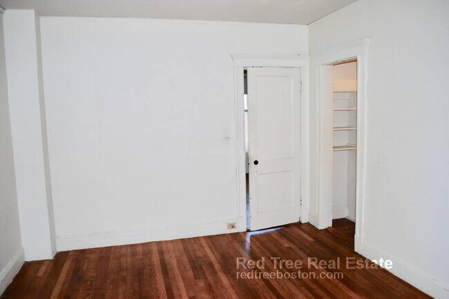 1160 Boylston St unit 3, Boston College, MA 02467 - photo 7