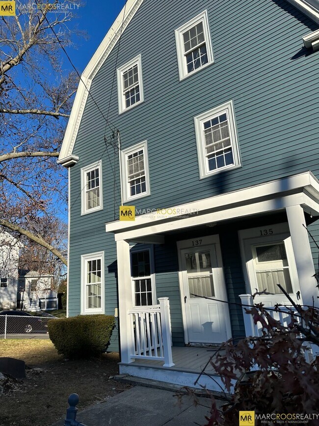 135 Nonantum St unit 2, Brighton, MA 02135 - photo 2