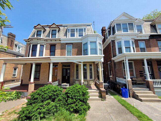 1817 N 2nd St unit 1, Harrisburg, PA 17102 - photo 2