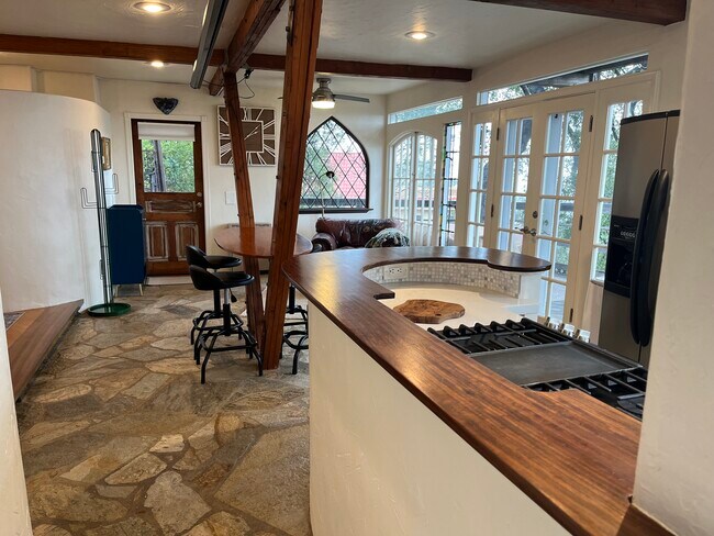 Kitchen 1