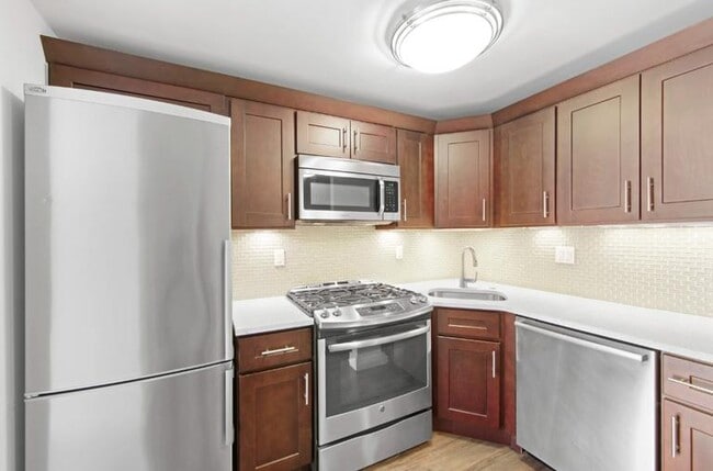 The Azure unit 403, New York, NY 10128 - photo 2