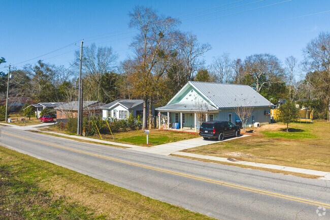 Chickasaw residents enjoy their space and fresh air.