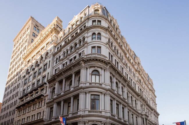 1001 Chestnut St unit 405W, Philadelphia, PA 19107 - photo 5