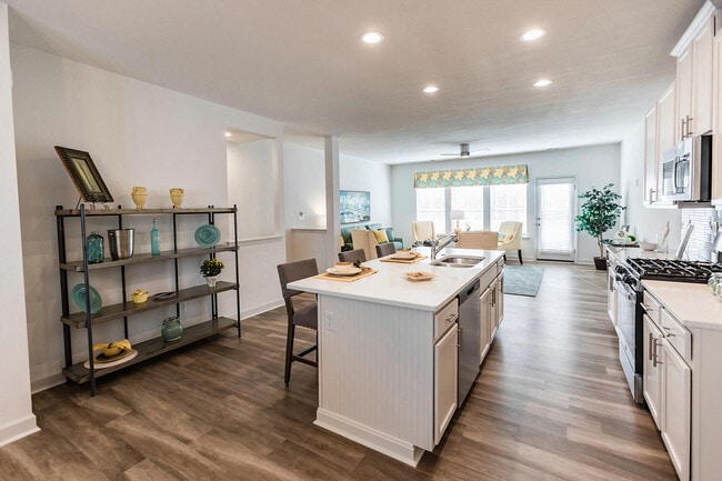 105 Serene Rd unit 101, Suffolk, VA 23435 - photo 3