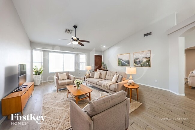 8507 W Palm Ln, Phoenix, AZ 85037 - photo 4