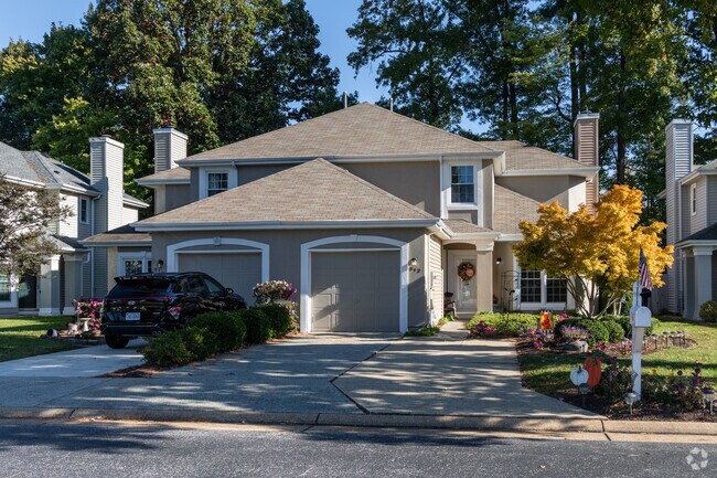 Modern twin home with attached garage in Kiln Creek.