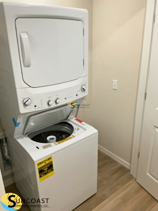 9588 Hood Rd unit 202, Jacksonville, FL 32257 - photo 2