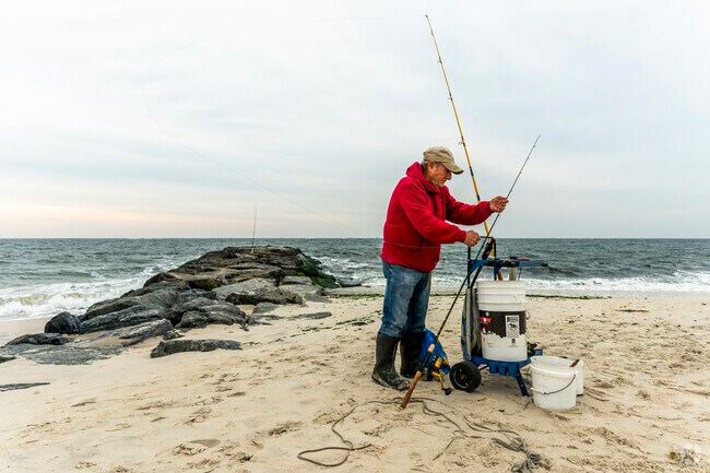 Lido Beach is popular among fishermen of all types.