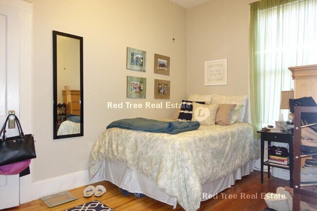 554 E 4th St unit 3, Boston, MA 02127 - photo 6