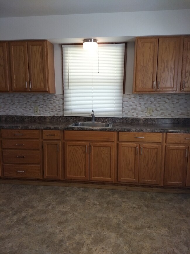 300 Oak St, Norfolk, NE 68701