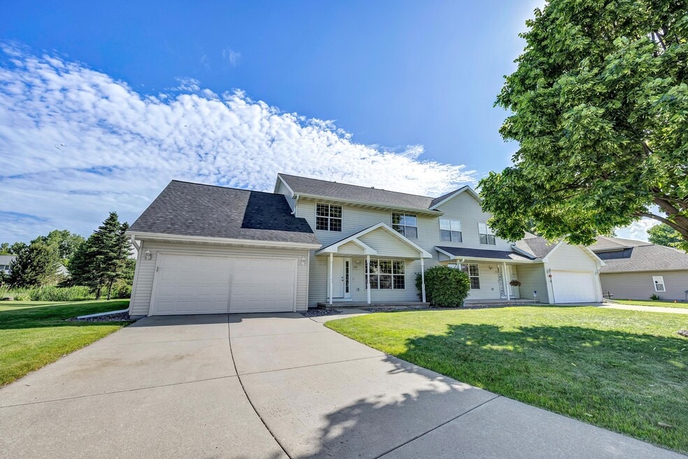 156 Cavil Way, de Pere, WI 54115 - photo 1