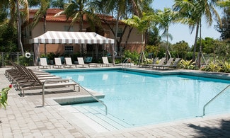 911 S Park Rd, Hollywood, FL 33021