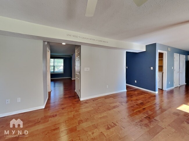 10301 Springridge Cir, Fishers, IN 46037 - photo 4