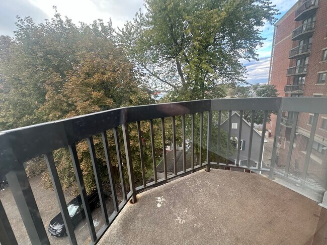 15 North Beacon unit 420, Boston, MA 02134 - photo 6