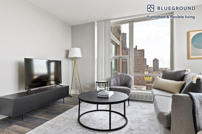 5600 N Sheridan Rd unit FL11-ID652, Chicago, IL 60660 - photo 2