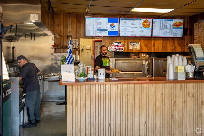 Sava's Pizza in Somerset Reservoir offers delicious pizza for dine in or takeout.