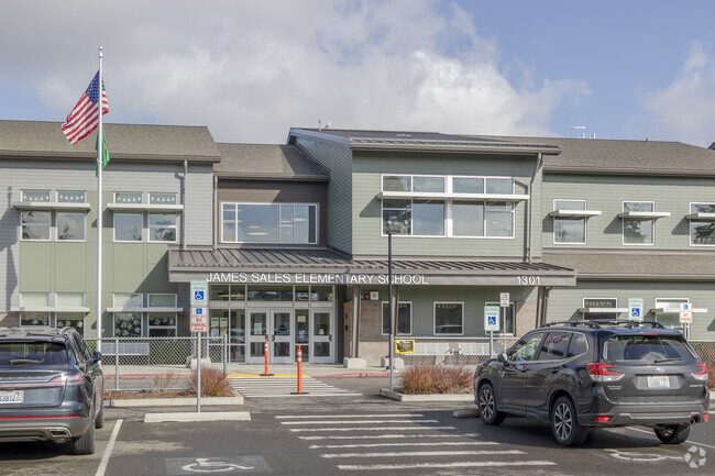 James Sales Elementary School has an overall Niche.com score of a B.