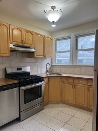 18 Magnolia Ave Unit 2, Kearny, NJ 07032
