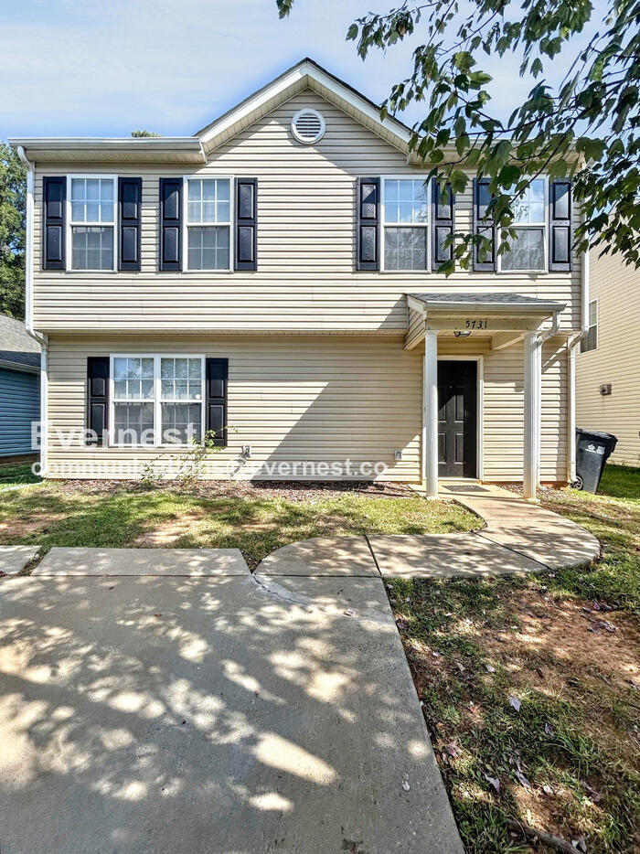 5731 Laborde Ave, Charlotte, NC 28269 - photo 1