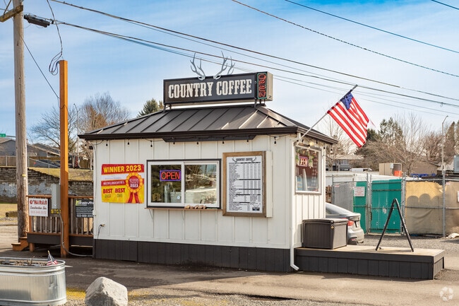 Country Coffee serves fresh brews daily near Powell Boulevard in Kelly Creek.