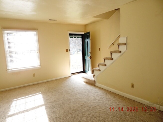 1813 Bluemont Ave SW unit Raleigh Place, Roanoke, VA 24015 - photo 6