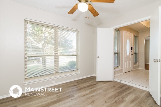 1336 Colmar Dr, Plano, TX 75023 - photo 5