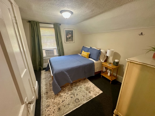 2157 10th St SW, Akron, OH 44314 - photo 3