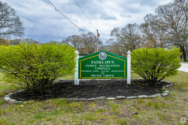 Fairlawn Veterans Memorial Park is a great place to enjoy the outdoors with family and friends.