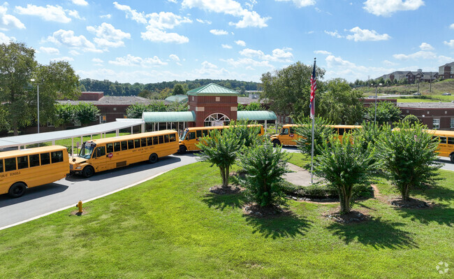 Thomas Jefferson Middle School is located in Old Sherwood Forest