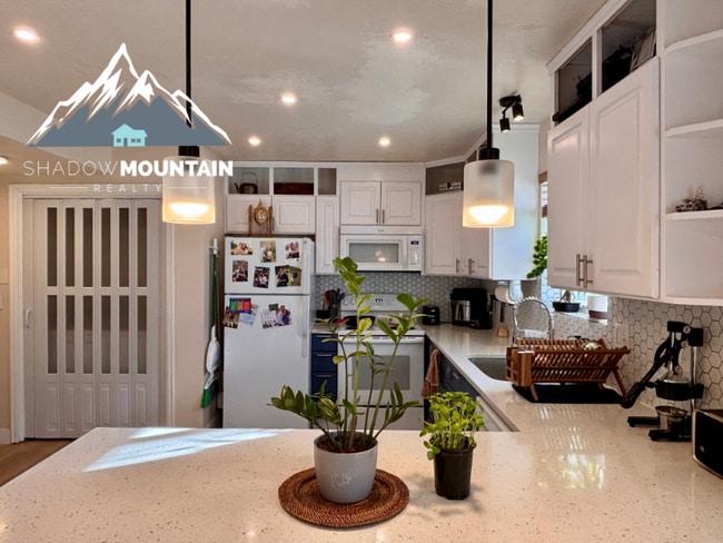 408 Spring Ln, Logan, UT 84341 - photo 3