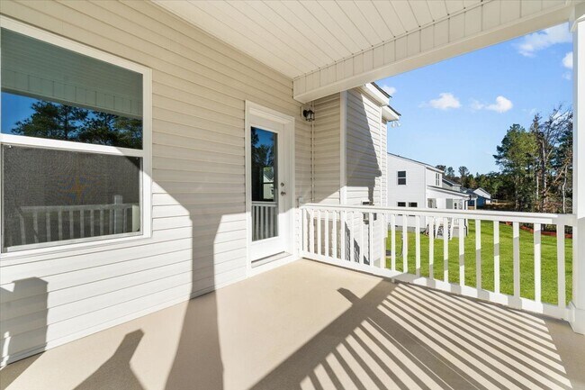 422 Pinnacle Ct, Raeford, NC 28376 - photo 6